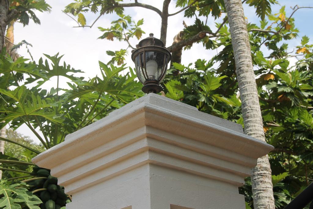 Siriniwasa Luxury Villa With Private Pool Induruwa Exterior photo