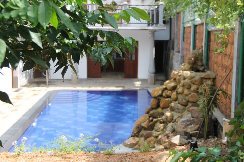 Siriniwasa Luxury Villa With Private Pool Induruwa Exterior photo