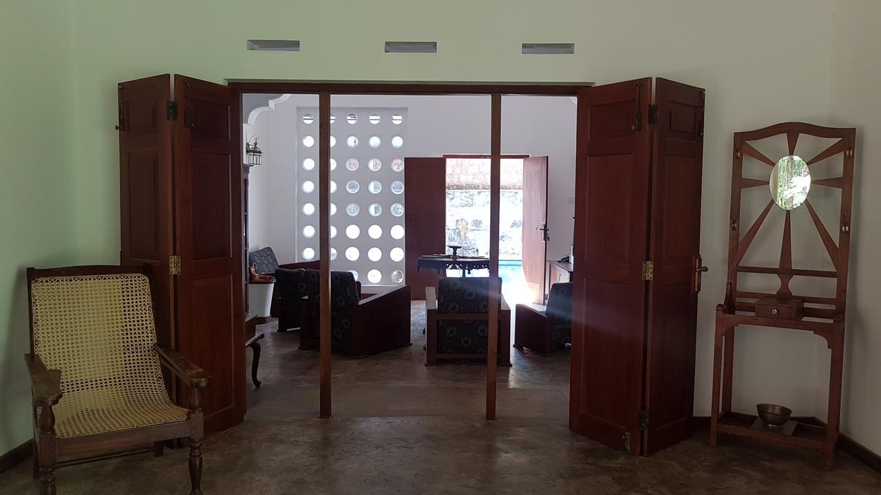 Siriniwasa Luxury Villa With Private Pool Induruwa Exterior photo